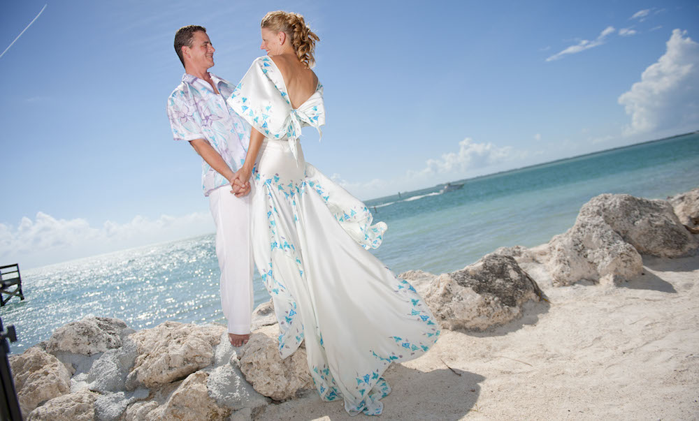 What To Wear To A Formal Beach Wedding Alternative Beach Wedding