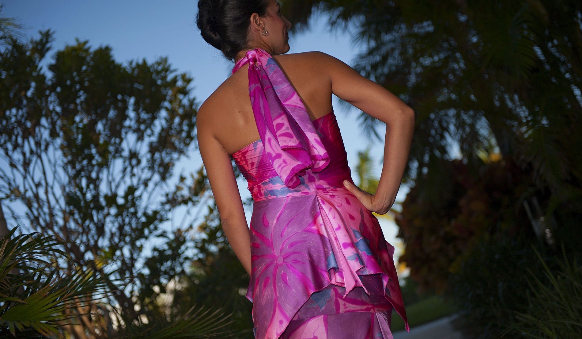 Lift Separate Halter Mermaid Style Beach Wedding Dresses - Martinique - Look 4 back